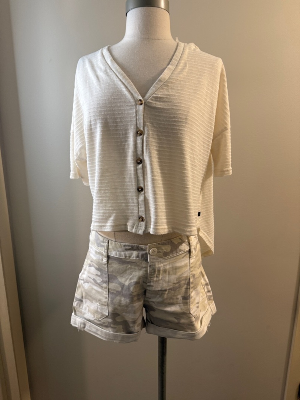 Sanctuary 
Summer camouflage Shorts
